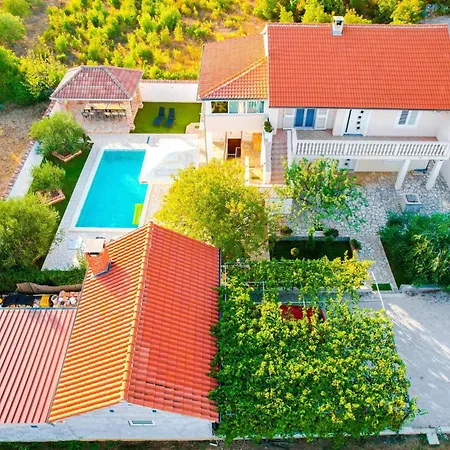 Dinko With Pool Pridraga
